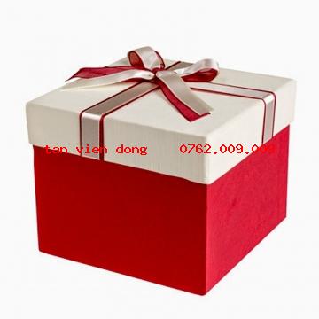 Hộp quà tặng vuông