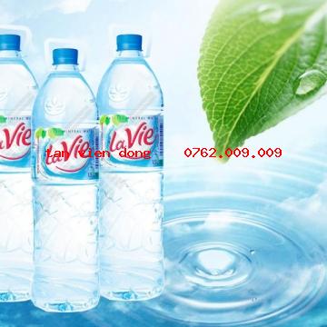 NƯỚC UÔNG LAVIE (550ML)